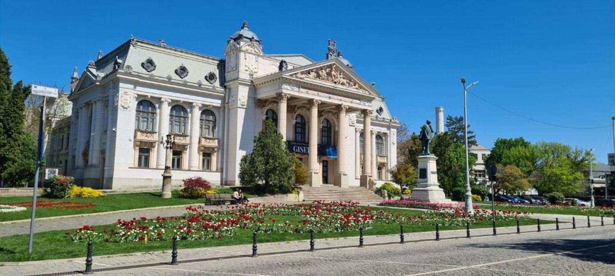 Great Exodus - Iasi City Center Екстериор снимка