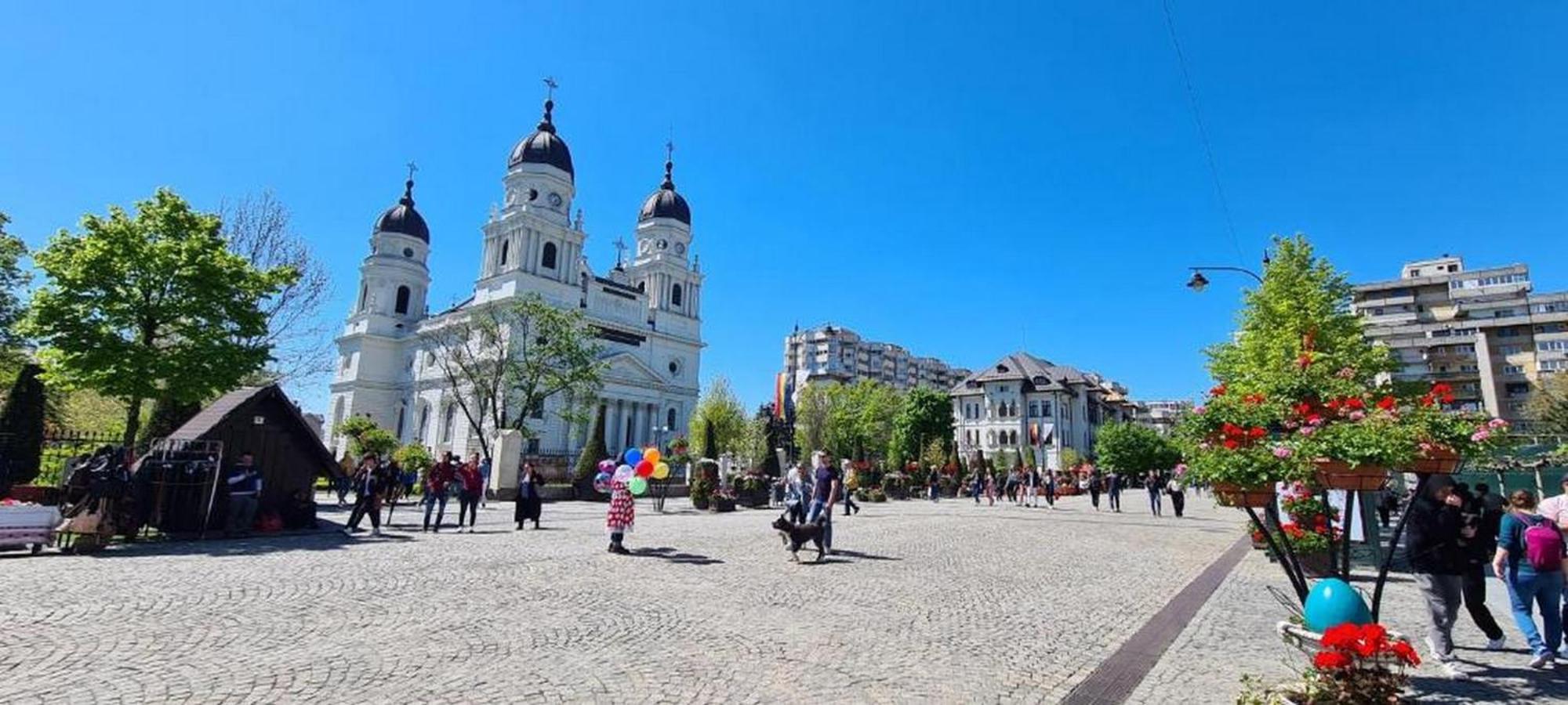 Great Exodus - Iasi City Center Екстериор снимка